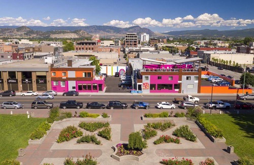 Kelowna Central Business District Hotel | Hotel Zed Kelowna
