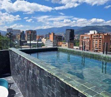 El Poblado Hotel | Hotel Zelva Negra