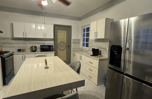 La Isla House | Hotel Zone Beach Villa
