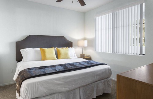 Glendale Sports and Entertainment District Hotel | Hotel ∙ Zone Westgate Ideal 2BR Condo w Gym & Pool for Family Vacations