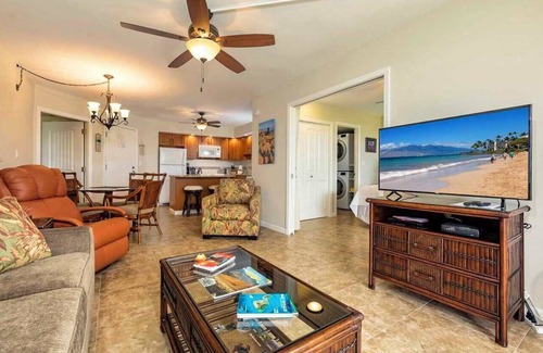 Kihei Condo | Hotel zoned top floor condo with ocean & mountain views. Last minute discounts!