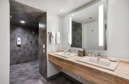 Downtown Palm Springs Hotel | Hotel Zoso