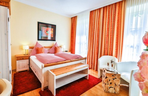 Baden Baden Old Town Hotel | Hotel Zum Goldenen Löwen
