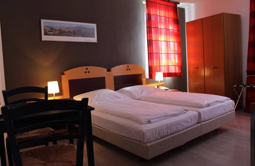 Bad Homburg v.d. Hoehe Hotel | Hotel Zum Löwen