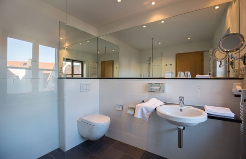 Volkach Hotel | Hotel Zur Schwane