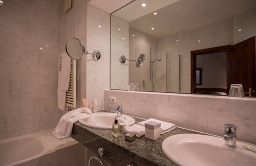 Volkach Hotel | Hotel Zur Schwane