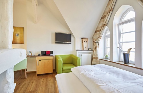 Wiedenbruck Bed & Breakfast | Hotel Zur Wartburg