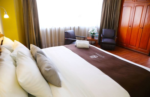 Cerro Colorado District Hotel | Hoteles Riviera Cayma