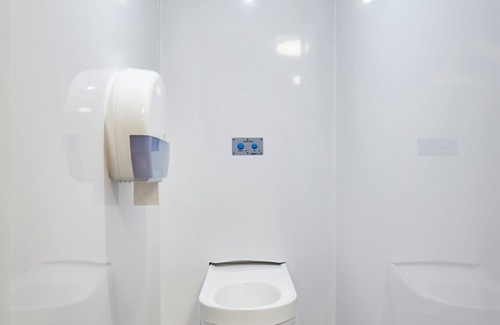 Quartier du Petit-Montrouge Hotel | hotelF1 Paris Porte de Châtillon