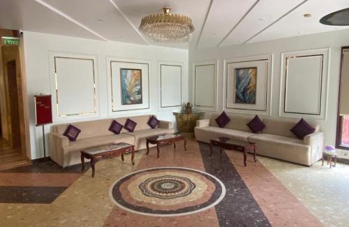Taj Ganj Hotel | HotelMaple Ridge