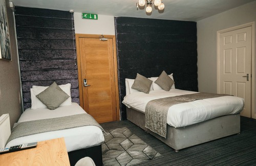 Newport Hotel | Hotels 247