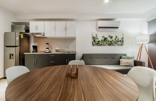 Zona Hotelera Apartment | HotelZone L17 Beach Access