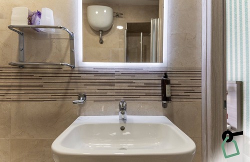 Sallustiano Hotel | HOTIDAY Room Collection - Roma Porta Pia
