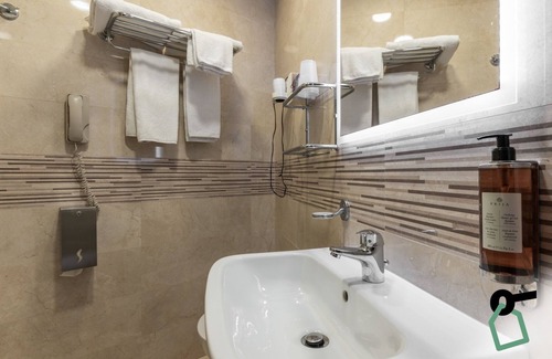 Sallustiano Hotel | HOTIDAY Room Collection - Roma Porta Pia