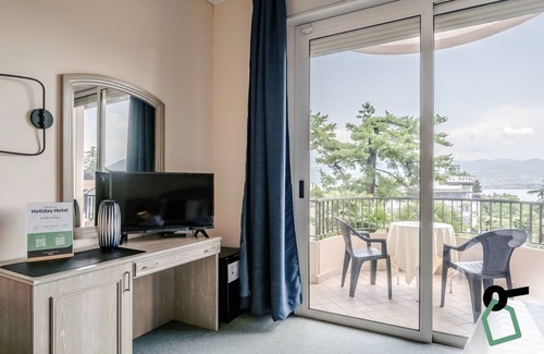 Carciano Hotel | Hotiday Room Collection - Stresa