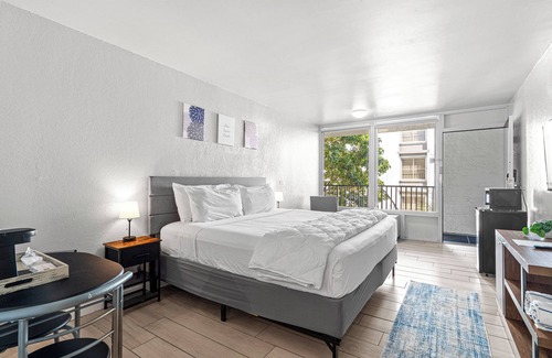 Hollywood Hotel | Hotolos