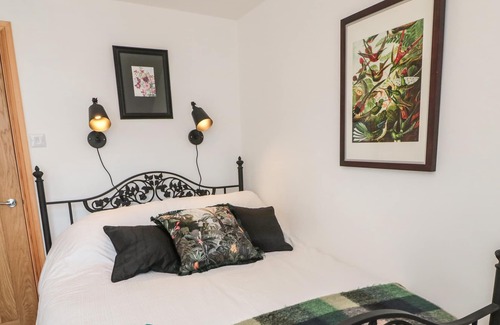 Hexham Cottage | HOTT COTTAGE, family friendly, with a garden in Bellingham