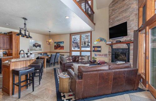 Purgatory House | HotTub-Elkpoint-True Ski In Ski Out Family &Pet Friendly