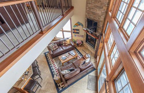 Purgatory House | HotTub-Elkpoint-True Ski In Ski Out Family &Pet Friendly