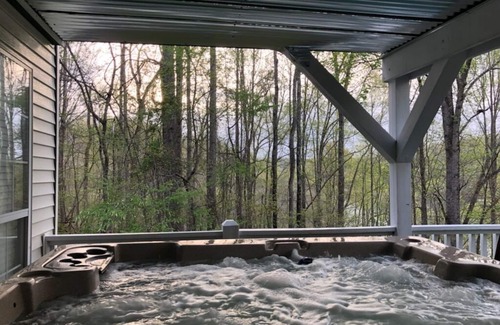 Smithville House | HotTub+Sauna 5 King Suites Arcade Rm FREE Kayaks Lake Access 17