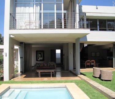 Houghton Estate House | Houghton Place