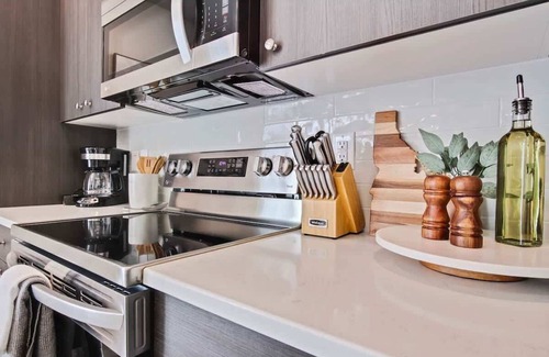 Nampa House | | Hounslow way | Stylish 2 bedroom townhome | Namp