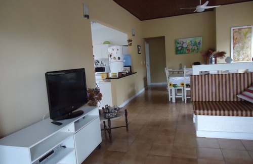Pereque House | House in Jardim Albamar Condominium with total security and tranquility