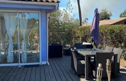 Soulac-sur-Mer Ski Chalet | House 1 km from the Atlantic Ocean