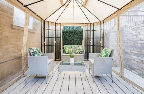 Shadwell House | House 10 mins to Tower Bridge Hot Tub & Parking