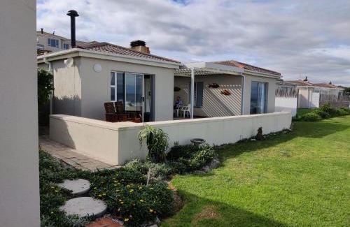 Hermanus House | House 10-on-Sea
