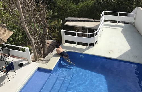 Puerto Angel House | House 100 meters from the Pantheon beach, with private pool and splendid atmosphere.
