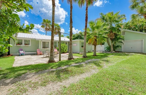 Bradenton Beach House | House ∙ 2 bedrooms ∙ 5 guests