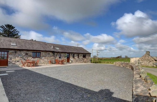 Brynrefail House | House ∙ 2 bedrooms ∙ 4 guests
