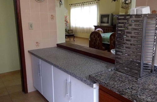 Jardim Casablanca House | House 200m from the beach 3 bedrooms for 12 people