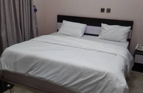 Abuja Hotel | House 216 Abuja