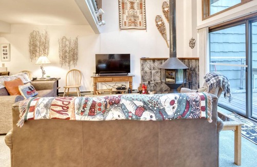Ellicottville House | House ∙ 3 bedrooms ∙ 9 guests