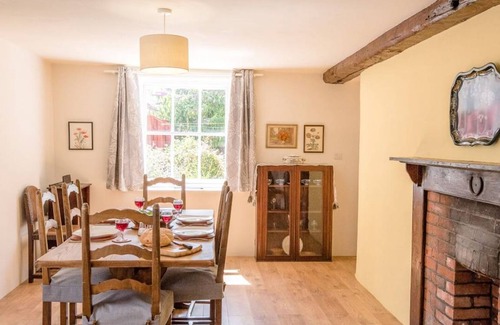 Bramfield House | House ∙ 3 bedrooms ∙ 5 guests