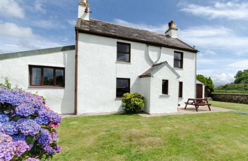 Llanfaglan House | House ∙ 3 bedrooms ∙ 5 guests