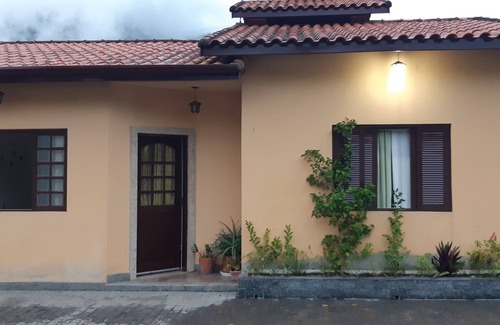 Sao Francisco da Praia House | House 300m from the sea, São F da Praia, São Sebastião/SP
