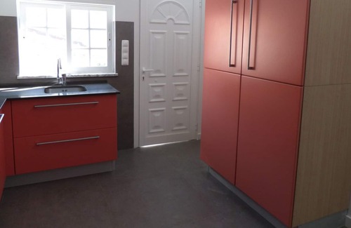Costa de Caparica Villa | House 3km from the beach with AC and Wi-Fi
