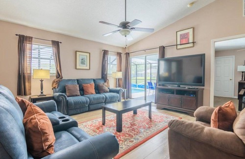 Hillcrest Estates House | House ∙ 4 bedrooms ∙ 7 guests