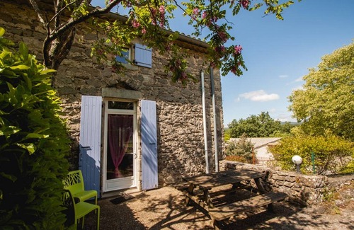 Montreal House | HOUSE 4 -Terrace, garden furniture, beautiful view, swimming pool, summer entertainment