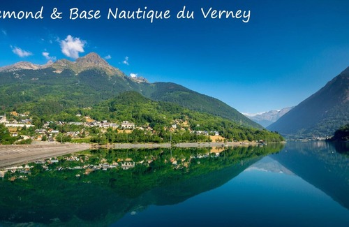 Allemond House | House 6 people with panoramic views of the surrounding mountains.