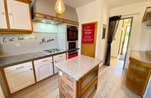 Lavilledieu House | House 6p, 3ch, private pool, jacuzzi, large garden with petanque game