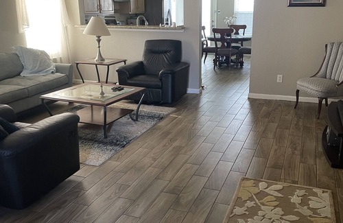 Humble House | House 8122 near IAH George Bush Airport