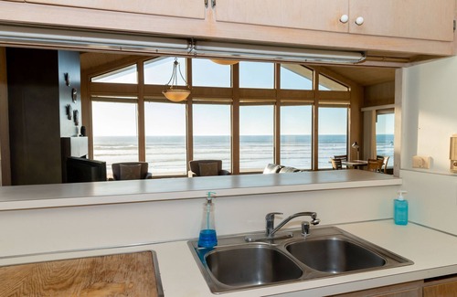 Watsonville House | House 98 - Ocean View