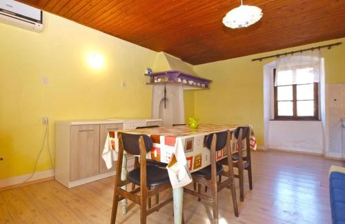 Rakalj House | House Angela 1585