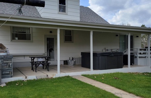 Sturgis House | House approximately 7 blocks from downtown Sturgis
