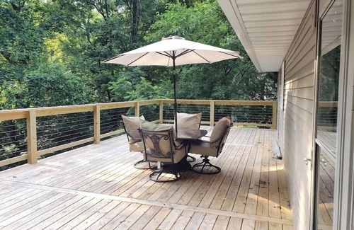 Bloomington House | House Around the Corner