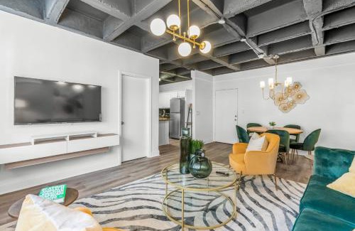 Ridgedale Park Apartment | House at Phipps